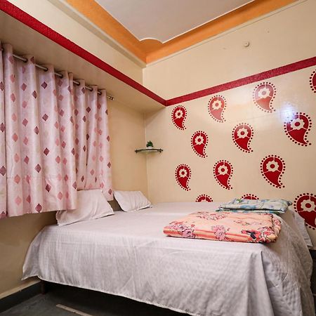 Rai Guest House ウッジャイン エクステリア 写真