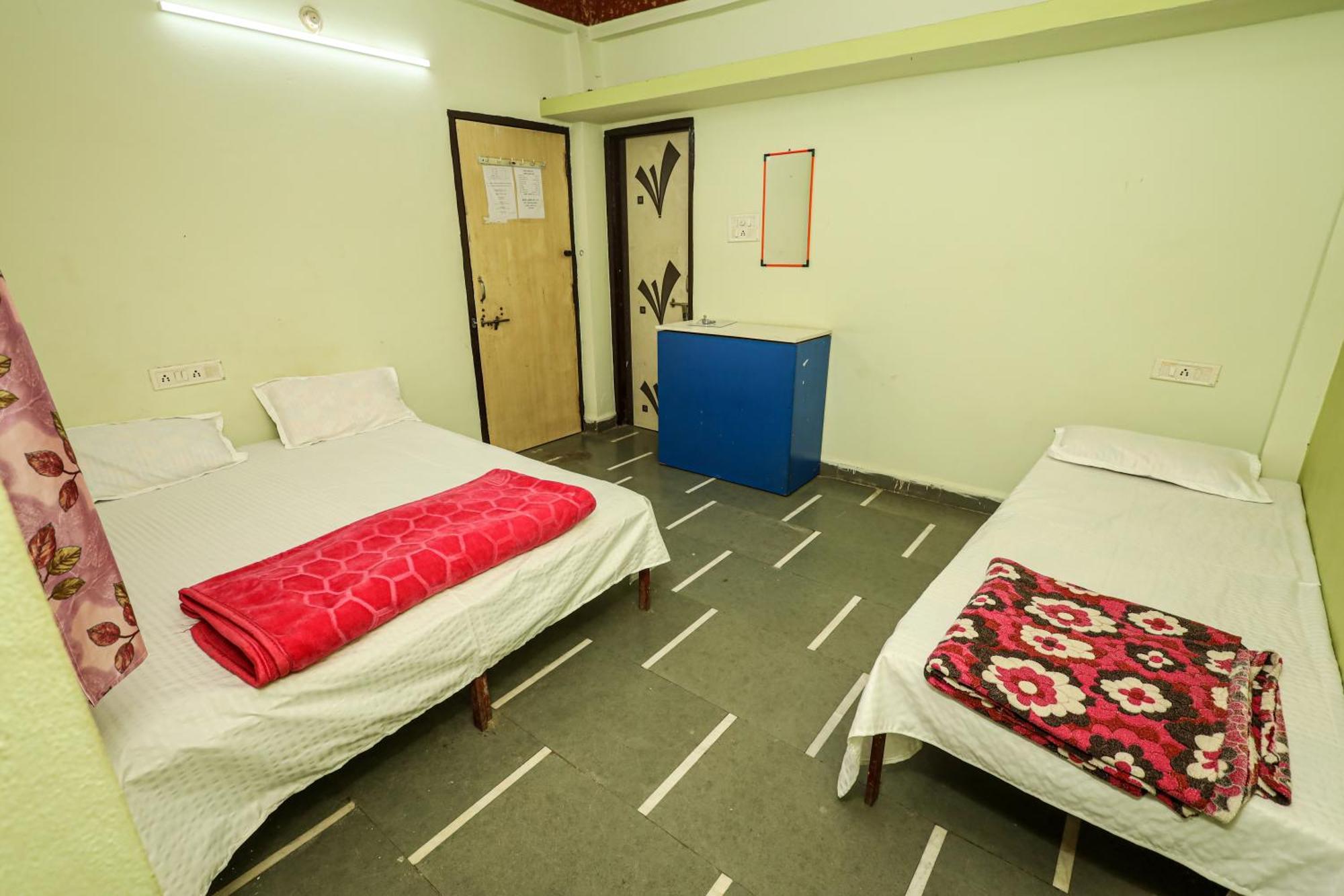 Rai Guest House ウッジャイン エクステリア 写真