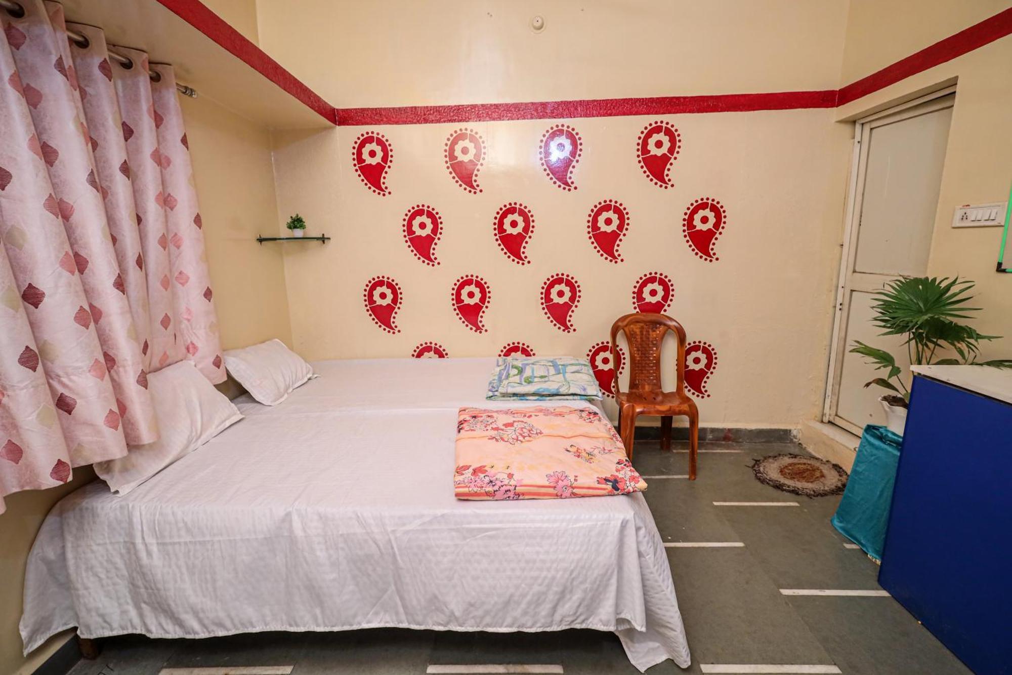Rai Guest House ウッジャイン エクステリア 写真